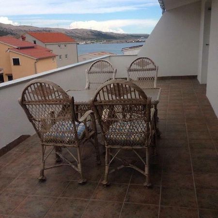 Apartment Perka 1 Pag Town Exterior photo