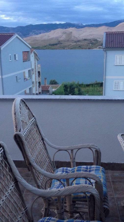 Apartment Perka 1 Pag Town Exterior photo