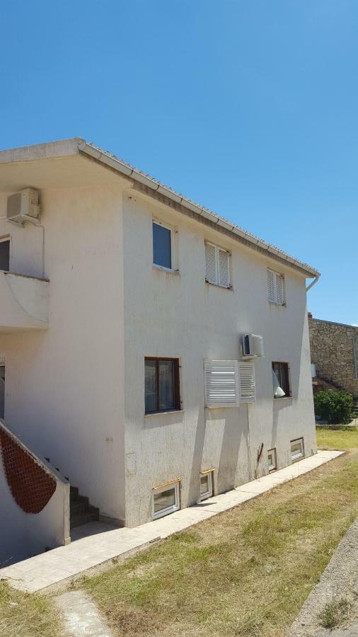 Apartment Perka 1 Pag Town Exterior photo